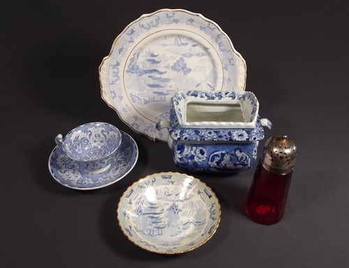 MISCELLANEOUS
Miscellaneous blue & white printed wares & a cranberry sugar sifter.