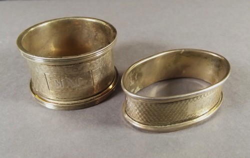 SILVER NAPKIN RINGS
Two engine turned silver napkin rings.