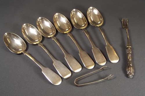 SILVER SPOONS ETC. 
A set of six silver Fiddle pattern dessert spoons, Exeter 1854 & a pickle fork &