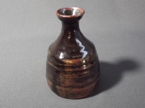 DAVID LEACH
A David Leach, Lowerdown Pottery small bottle vase. Personal & Pottery marks. Height 4