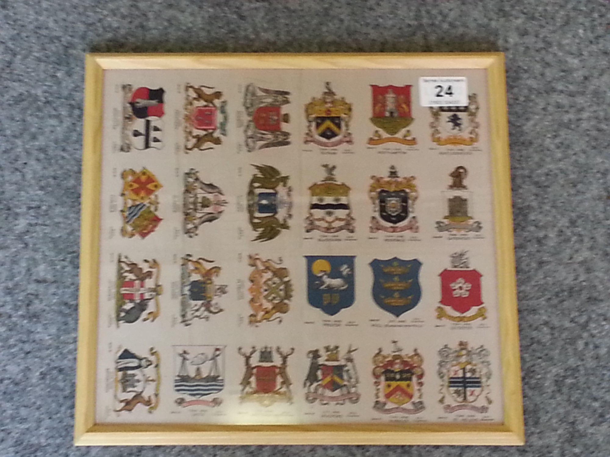 FCSSU - 24 total, BDV, Town and City Crests, Series 30