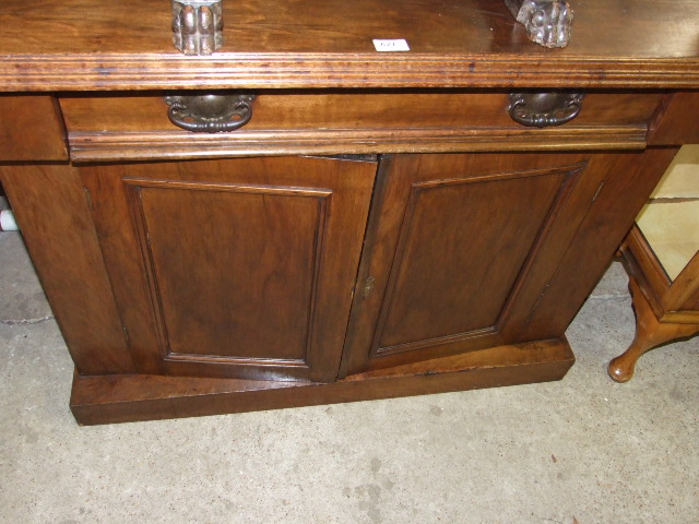 2 DOOR DRESSER BASE WITH TOP DRAWER