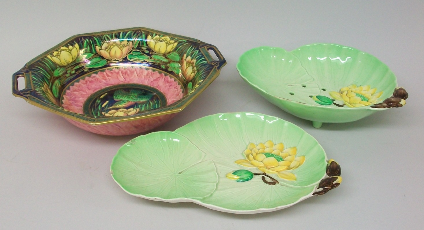 A New Hall Boumier ware octagonal lustre ware bowl decorated with water lillies and kingfisher,