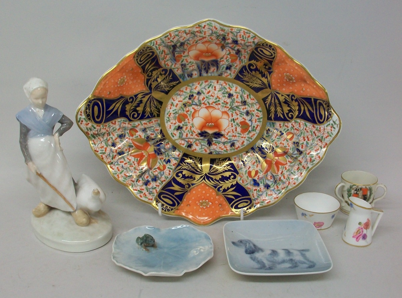 A Stevenson & Hancock Derby porcelain dessert dish of oval form, imari decorated, a Royal Copenhagen