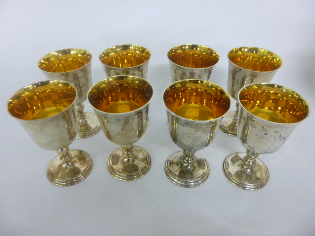 Set of eight silver gilt goblets, hallmarked London 1976 by makers A.C & Sons Ltd, in very good