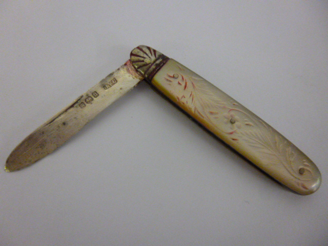 Silver and engraved Mother of Pearl penknife, hallmarked Sheffield 1912