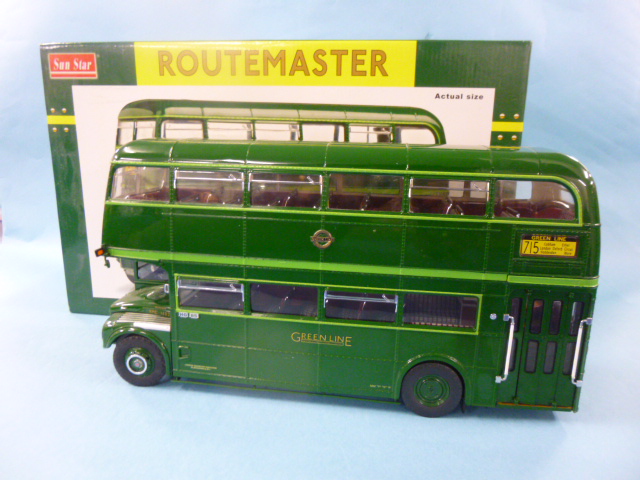 Sun Star Routemaster 'The Original Green Line Routemaster' 1:24 scale limited edition in excellent