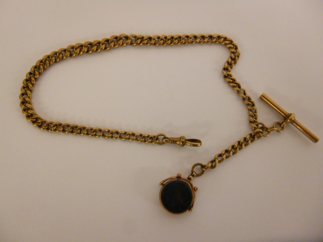 9ct gold graduated link pocket watch chain, T-bar and Cornelian/Bloodstone swivel fob, each link