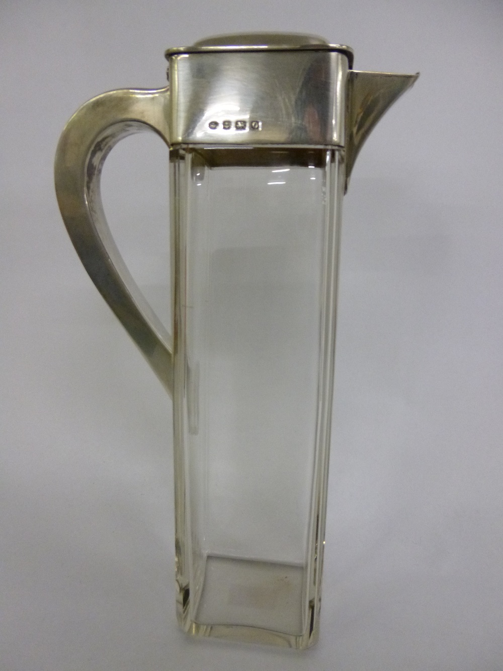 Silver hallmarked coffee pot, maker Hukin & Heath, Birmingham 1938, 28cms in height