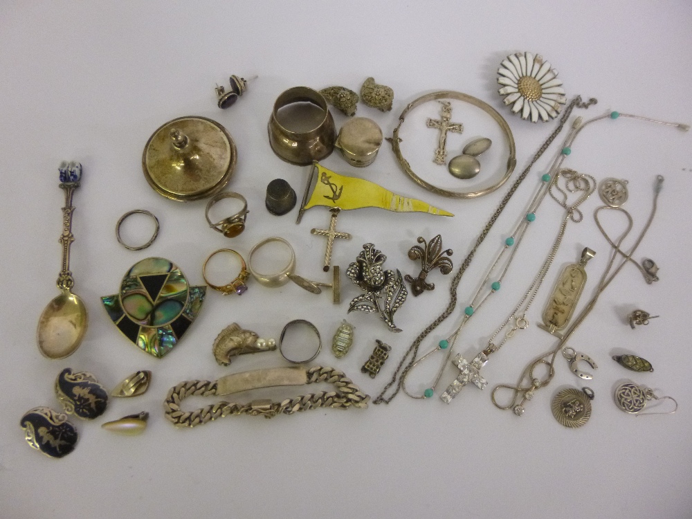 Collection of various, mainly silver, items of jewellery and other pieces