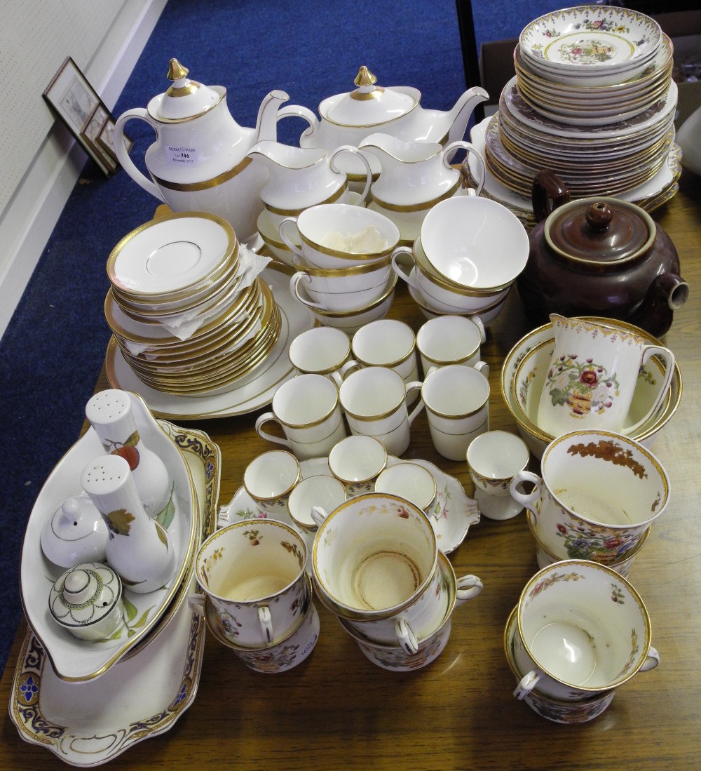 A parcel lot of china to include a Royal Doulton tea and coffee set in the Royal Gold pattern,