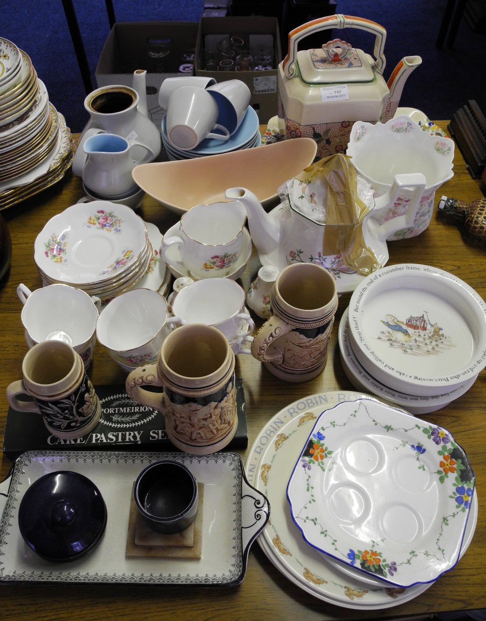 A parcel lot to contain a collection of ceramics, including a Poole pottery grey and blue part tea