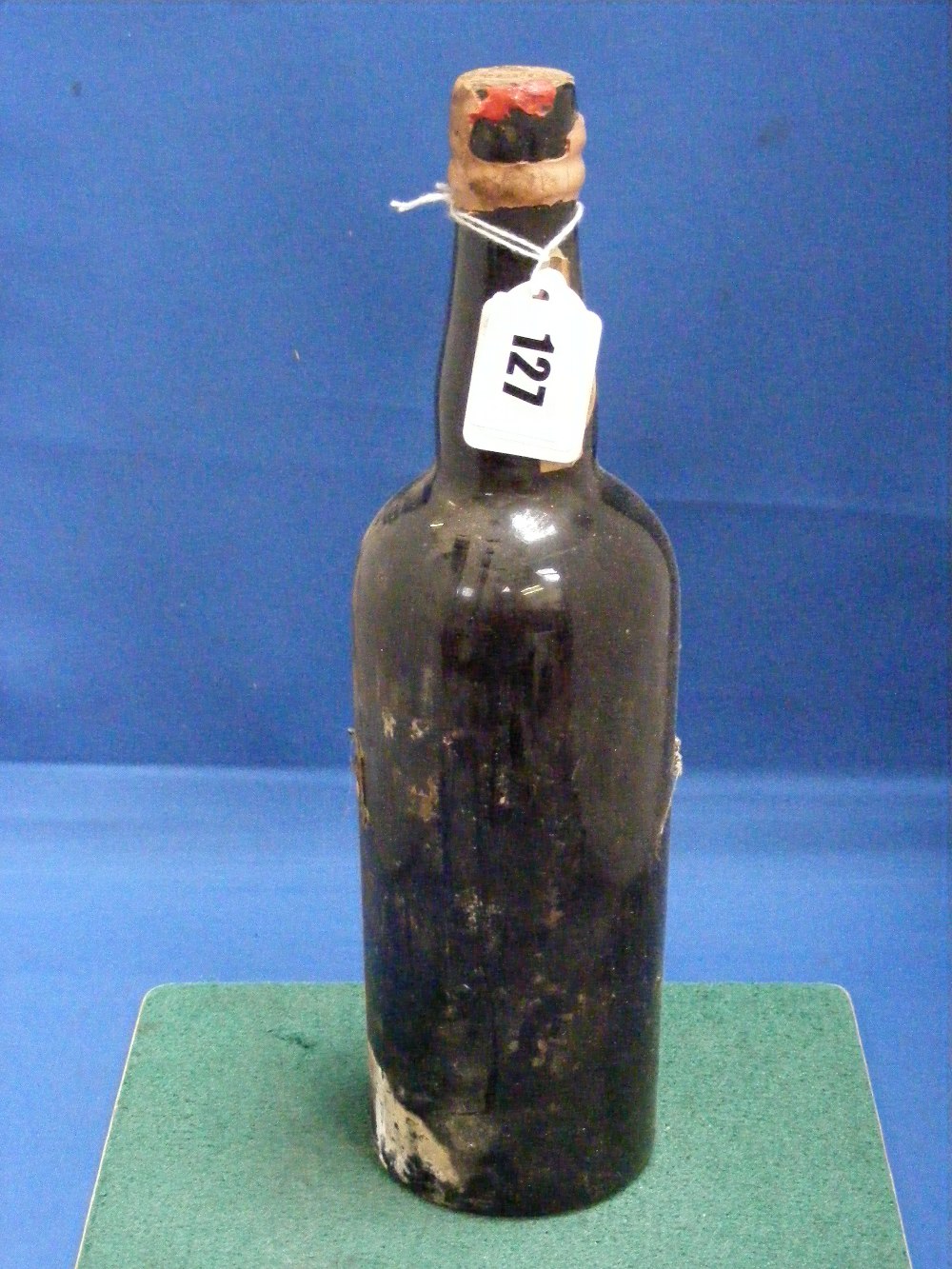 A Fonseca's 1960 vintage port, marked 1960 to seal.