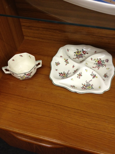 A Royal Doulton `Leeds` Designed Bowl and Hors d`oeuvres