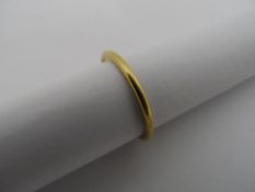 22ct Gold Wedding Band, 1.9 gms hallmarked, size I.