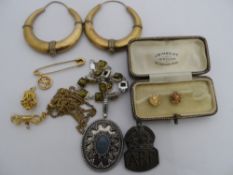 Miscellaneous collection of Jewellery including silver pendant, silver bracelet and a pair of