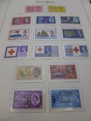Complete set of GB commemoratives 1924-1999 in two albums incl. 1929 £1 UPU vfu - KGV & KGV1 mixed
