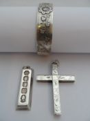 Collection of miscellaneous silver jewellery to include a Birmingham hallmark solid silver cross m.m