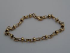 9ct gold hallmarked bracelet, 7.5 grams.