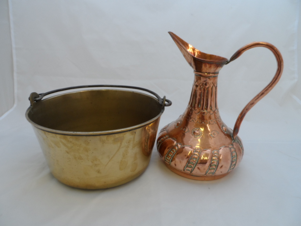 Antique Brass Jam Pan together with a Turkish style copper water jug stamped R39 to base 28 cms