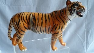 A LARGE BESWICK TIGER No 95 PAINTED TO RIGHT PAW , 32 cms