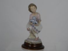 A Lladro Figure " Best Friend ". A 1993 collector`s piece, No. 07620