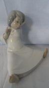 A LLADRO FIGURE OF A `SLEEPY ANGEL` Nr D250, 15 CMS.