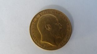 AN EDWARD VII 1907 HALF GOLD SOVEREIGN (FAIR CONDITION) B.P BENEATH THE DRAGON AND D.S BENEATH THE