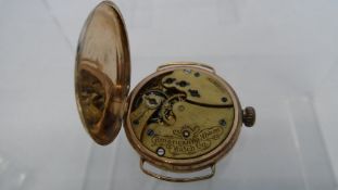 A 9CT ROSE GOLD VINTAGE GENTS WATCH BY THE AMERICAN WALTHAM WATCH COMPANY, CASE STAMPED 14290081,