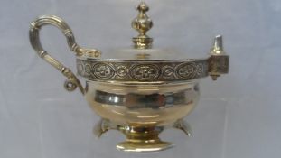 A LONDON HALLMARKED SOLID SILVER OIL LAMP, MM C & CO. DATED 1928, APPROX. 220 gms