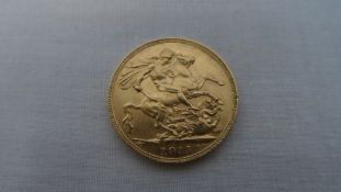 A GEORGE V FULL GOLD 1911 SOVEREIGN