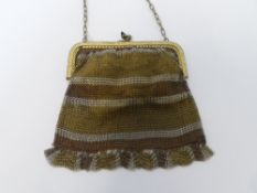 A TRI-COLOURED METAL EVENING BAG.