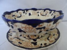 AN EARLY MASONS IRONSTONE MANDALAY BOWL AND STAND, APPROX. DIAMETER OF BOWL 26 CM  ( 2 )