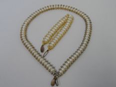 A CULTURED PEARL AND SILVER NECKLACE.