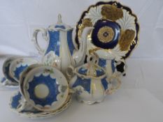 A PART WEDGWOOD DINNER SERVICE INCL. TEA PLATE, SIX SIDE PLATES, TOGETHER WITH A PART HAND PAINTED