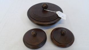 THREE VINTAGE ART DECO STYLE WOODEN TREEN WARE LIDDED POTS, TWO ARE APPROX. 8 X 5 CM, ONE IS