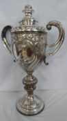 A LARGE SOLID SILVER SHEFFIELD HALLMARKED DOUBLE HANDLED TROPHY, MM J R DATED 1905, THE ASTON