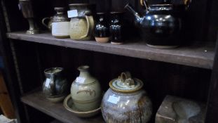 A MISC. COLLECTION OF POTTERY INCL. SOME WINCHCOMBE WARE