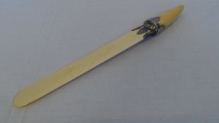 A LARGE VICTORIAN SILVER MOUNTED IVORY PAGE TURNER, BY HILLIARD & THOMASON, SPENCER STREET,