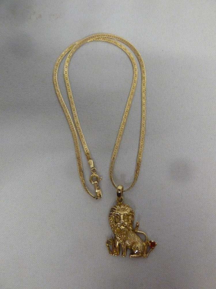 14ct gold pendant on a 14ct gold chain