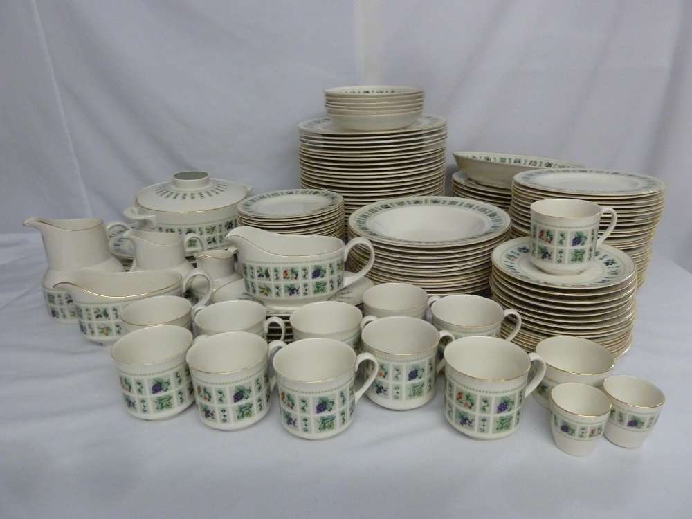 Royal Doulton Tapestry pattern Y.C.1024 part dinner service to include plates, bowls, serving