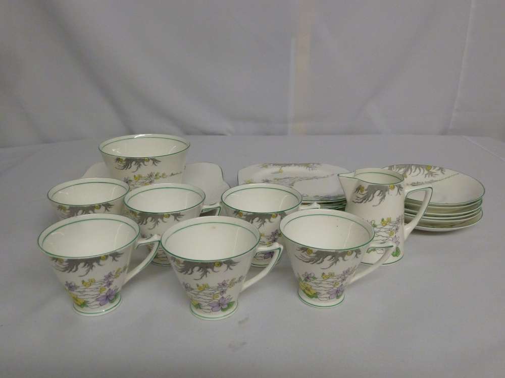 Art Deco porcelain tea set to include cups, saucers, plates, milk jug and sugar bowl (20)