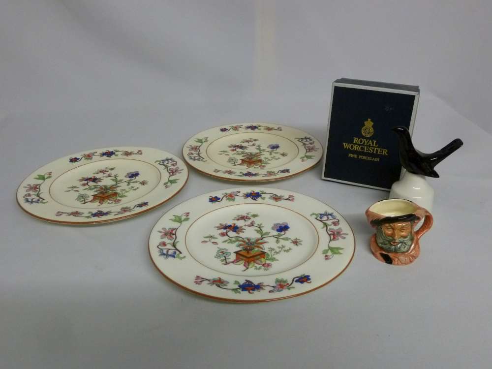 Three Coalport Flower Pot plates, a Royal Worcester pie centre piece in original box, and a Royal