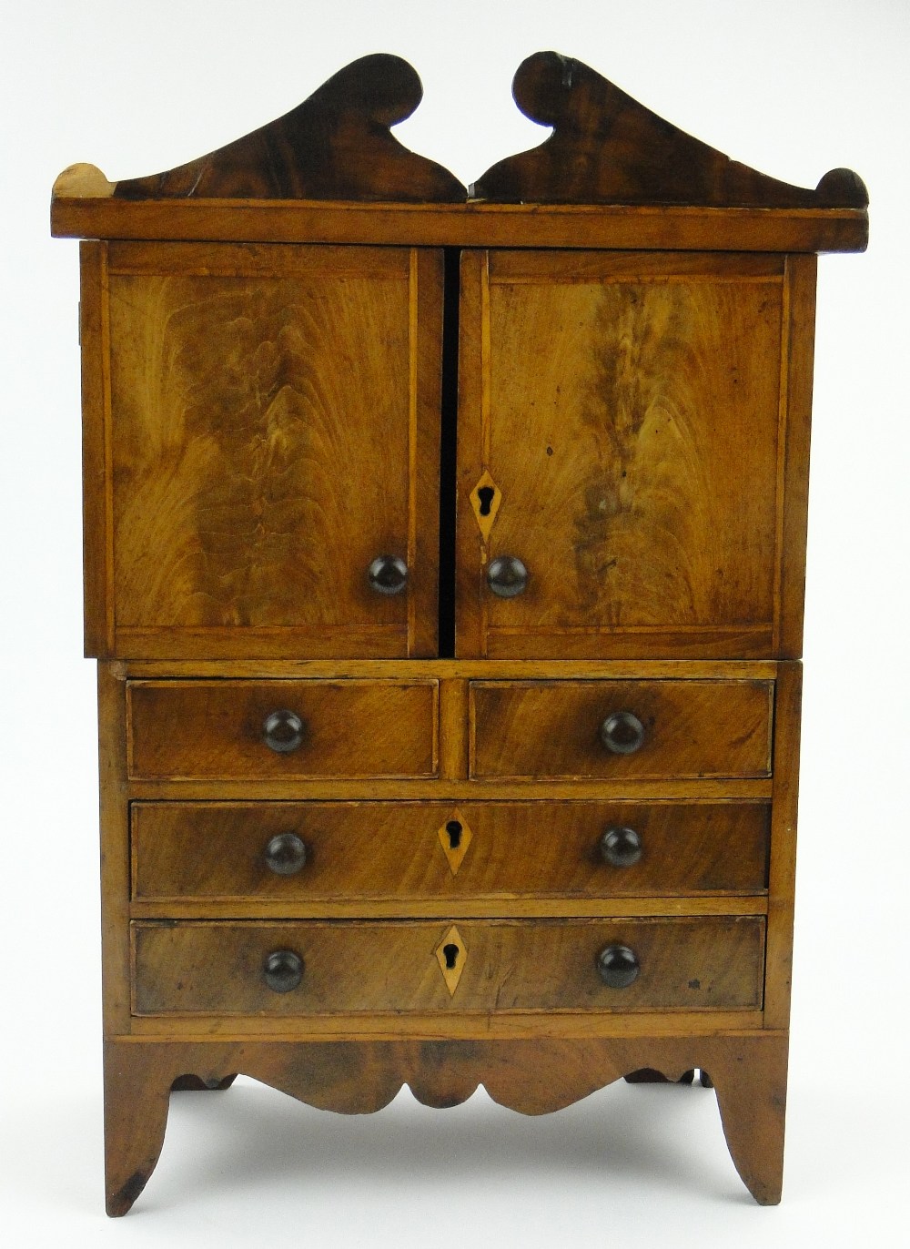 A Victorian mahogany table top cabinet with drawer fitted interior, 2 short and 2 long drawers