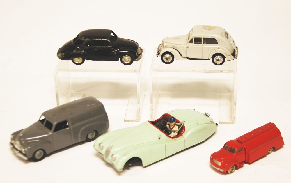 PLASTIC SCALE CARS - NOREV - Renault `Juva quatro` - Cream (Mint), MICRO MODELS (N.Z.) - Holden F.J.