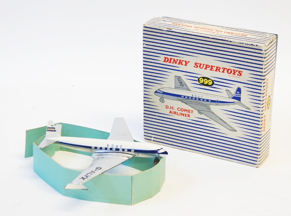 NEAR MINT AND BOXED DINKY `D.H. COMET, AIRLINER`, Model No. 999, box fair