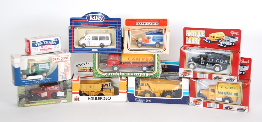 THIRTY SIX APPROXIMATELY CARIOUS BOXED MODERN DIE CAST CLASSIC AND OTHER COMMERCIAL VEHICLES