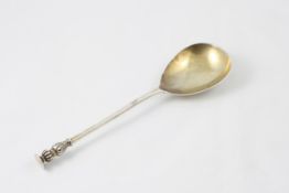A silver seal top spoon hallmarked London 1908, with makers mark for Goldsmiths and Silversmiths
