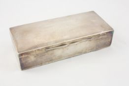 A Mappin and Webb silver presentation cigarette case hallmarked London 1901/2, of rectangular form