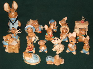 COLLECTION OF EIGHTEEN PENDELFIN FIGURES INCLUDING ROCKY, POPPET, BOSWELL, PICNIC MIDGE, ETC.